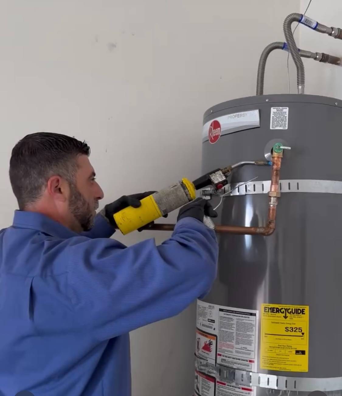 Gas vs Electric Water Heaters: Which One Is Better?